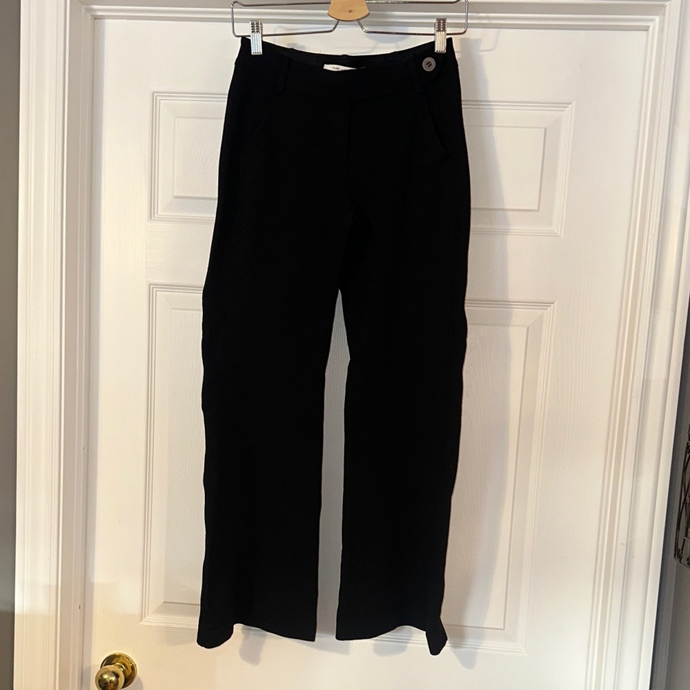 Diane Von Furstenberg Black Wool Blend barrel style pant